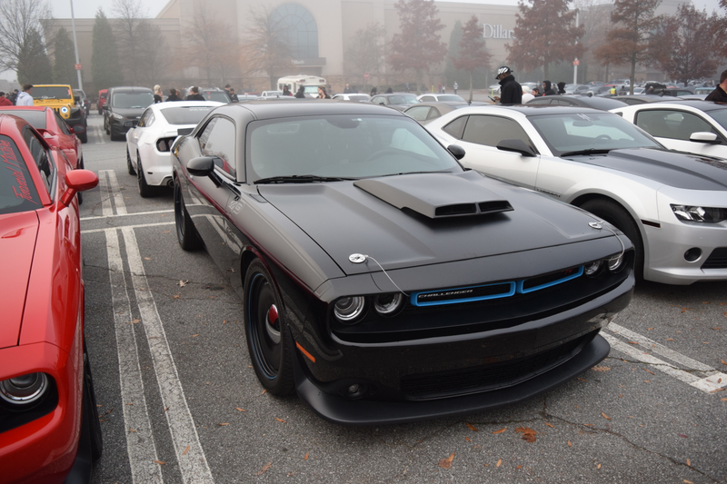 Illustration for article titled I went to Caffeine and Octane this morning and walked around some Challengers ...